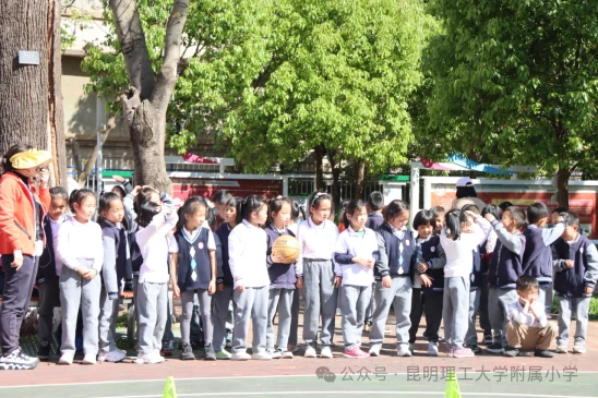 如何利用力量训练提高篮球运动员的弹跳力?_0